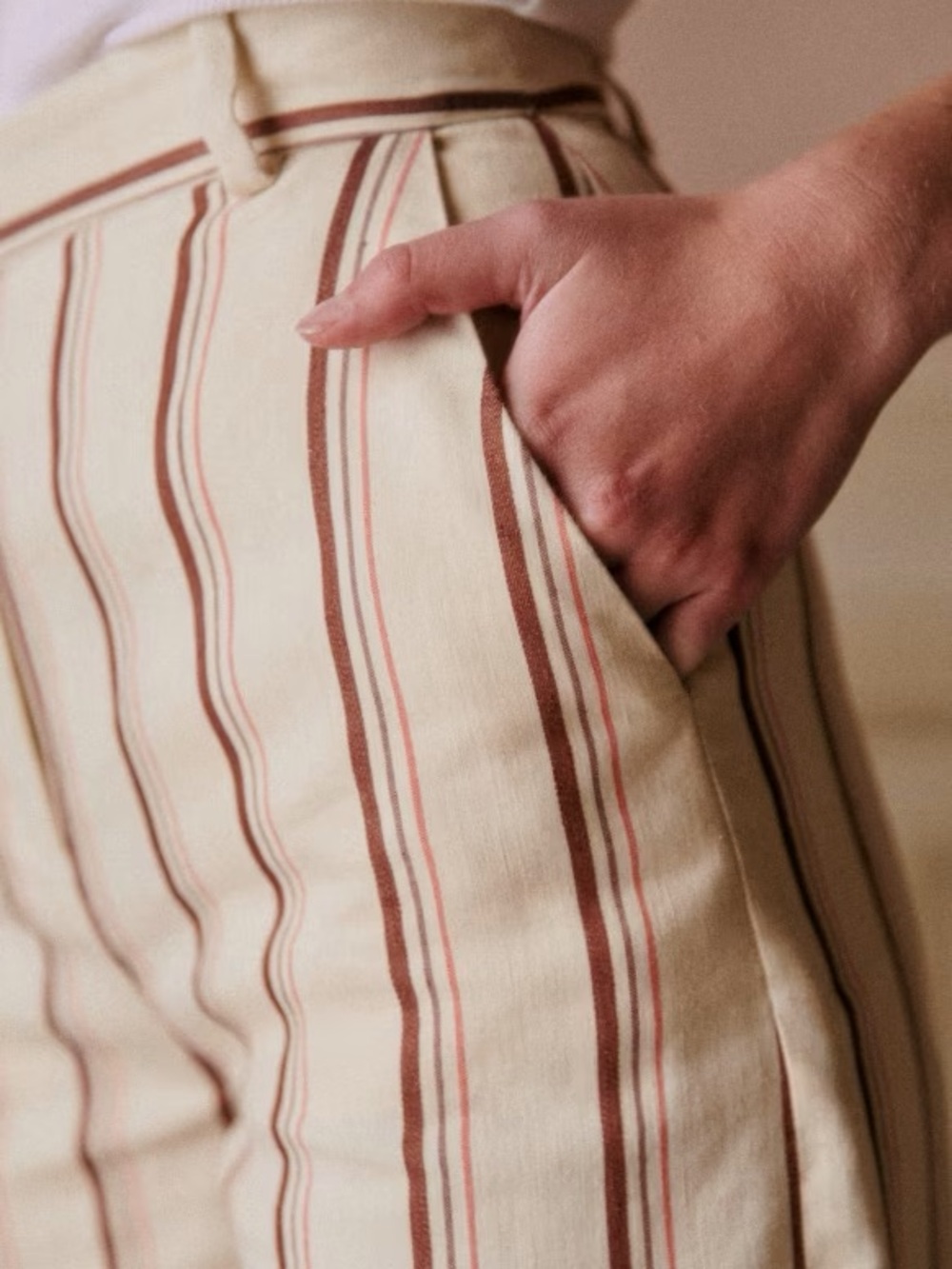 NWT Sézane Matheo Trousers in Stripes Beige Pink Brown Size 4/36 - Picture 3 of 7